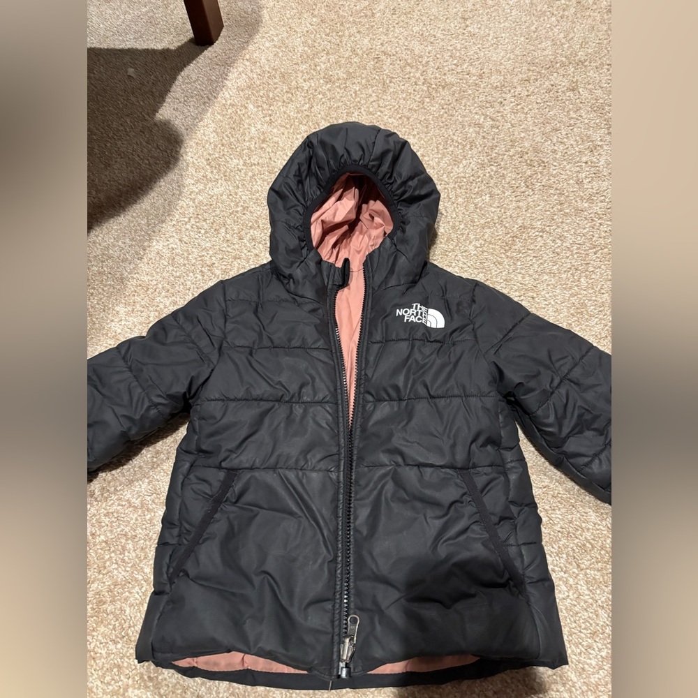 Girls size 6 reversible north face puffer.
